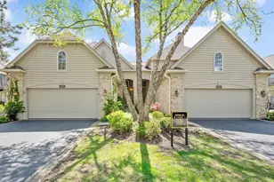 11025 Edgebrook Ln, Indian Head Park, IL 60525 - Photo 1
