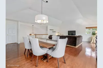 11025 Edgebrook Lane, Indian Head Park, IL 60525 - Photo 5