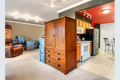 2431 E Brandenberry Court #2O, Arlington Heights, IL 60004 - Photo 7