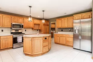 12317 Dunham Dr, Roscoe, IL 61073 - Photo 15
