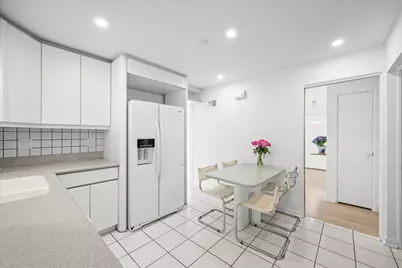 7012 N Kenton Avenue, Lincolnwood, IL 60712 - Photo 9