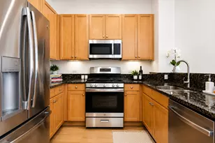 500 W Superior St, Chicago, IL 60654 - Photo 5