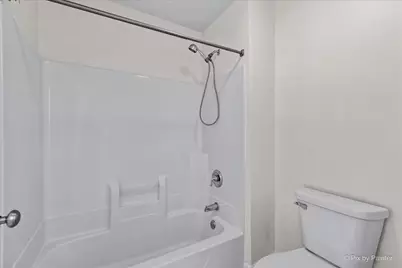 21428 W Crescent Drive, Mundelein, IL 60060 - Photo 23
