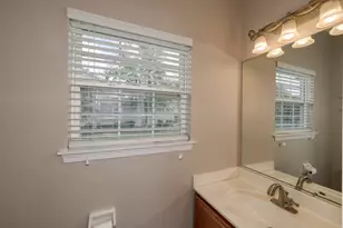 2030 Peterson Pl, Batavia, IL 60510 - Photo 21