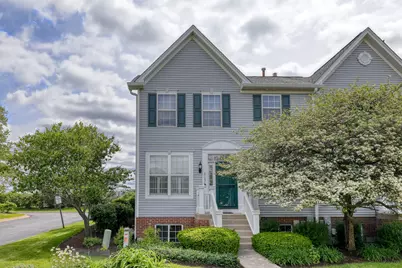 2030 Peterson Place, Batavia, IL 60510 - Photo 1