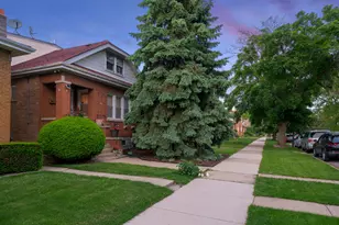 5438 W Melrose St, Chicago, IL 60641 - Photo 5