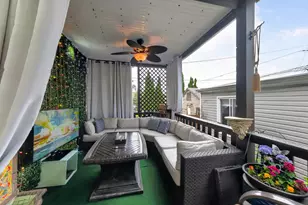 5438 W Melrose St, Chicago, IL 60641 - Photo 17