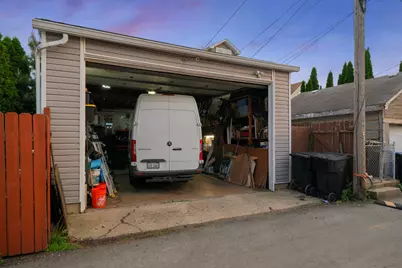 5438 W Melrose Street, Chicago, IL 60641 - Photo 39