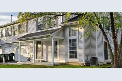 300 Teak Lane, Streamwood, IL 60107 - Photo 1