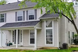 300 Teak Ln, Streamwood, IL 60107 - Photo 17