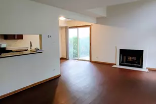 300 Teak Ln, Streamwood, IL 60107 - Photo 3
