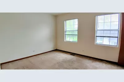 300 Teak Lane, Streamwood, IL 60107 - Photo 15