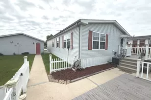 71 Begonia Dr, Matteson, IL 60443 - Photo 3