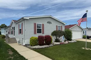 71 Begonia Dr, Matteson, IL 60443 - Photo 1