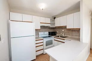 2740 N Pine Grove Ave, Chicago, IL 60614 - Photo 7