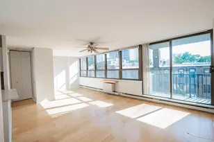 2740 N Pine Grove Ave, Chicago, IL 60614 - Photo 3
