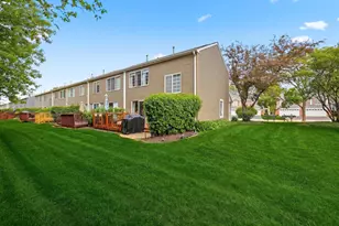 1307 Summersweet Ln, Bartlett, IL 60103 - Photo 25