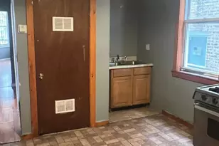 5338 S Wood St, Chicago, IL 60609 - Photo 5