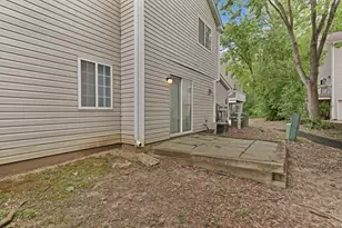 274 W Treehouse Ln, Round Lake, IL 60073 - Photo 25