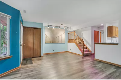 274 W Treehouse Lane #274, Round Lake, IL 60073 - Photo 7