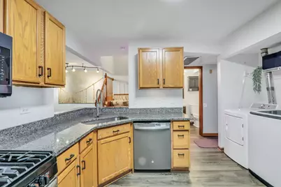 274 W Treehouse Lane #274, Round Lake, IL 60073 - Photo 11