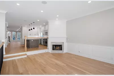 5054 N Claremont Avenue, Chicago, IL 60625 - Photo 13