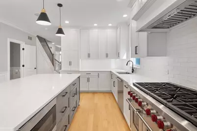 5054 N Claremont Avenue, Chicago, IL 60625 - Photo 9