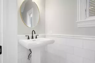 5054 N Claremont Ave, Chicago, IL 60625 - Photo 17