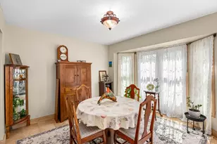 0N682 Chelsea Cir, Winfield, IL 60190 - Photo 9