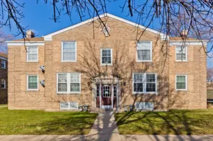 4237 W Nelson St, Chicago, IL 60641 - Photo 1