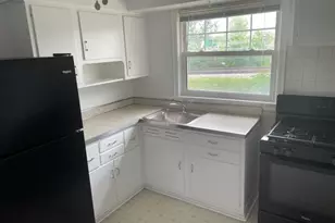 4237 W Nelson St, Chicago, IL 60641 - Photo 3