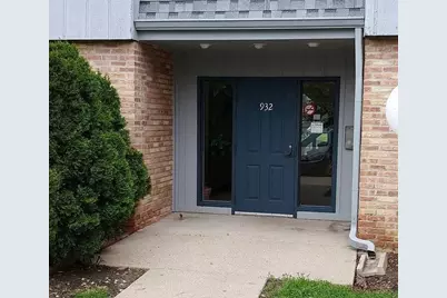 932 E Old Willow Road #102, Prospect Heights, IL 60070 - Photo 1