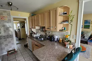 932 E Old Willow Rd, Prospect Heights, IL 60070 - Photo 7
