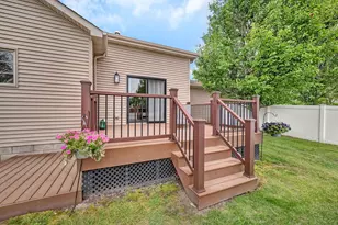 944 W 1st St, Braidwood, IL 60408 - Photo 25