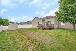 944 W 1st St, Braidwood, IL 60408 - Photo 27