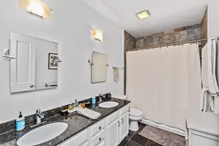 615 N Noble St, Chicago, IL 60642 - Photo 11