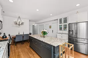 615 N Noble St, Chicago, IL 60642 - Photo 5