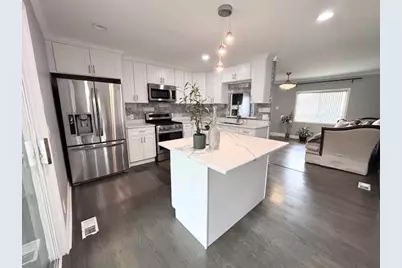 611 Nelson Avenue, Romeoville, IL 60446 - Photo 11