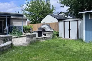 611 Nelson Ave, Romeoville, IL 60446 - Photo 29