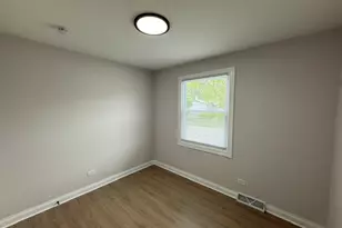 17002 Central Park Ave, Hazel Crest, IL 60429 - Photo 13