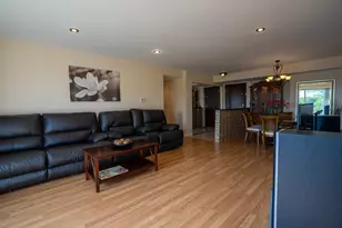 1275 E Baldwin Ln, Palatine, IL 60074 - Photo 9