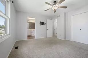 109 Highpoint Rd, Normal, IL 61761 - Photo 17
