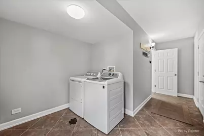 658 Wainsford Drive, Hoffman Estates, IL 60169 - Photo 21