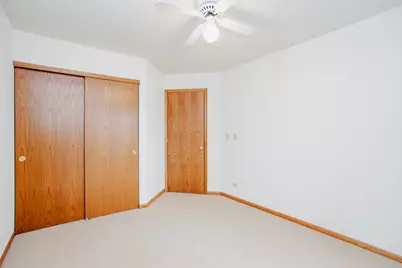 2656 S Cedar Glenn Drive, Arlington Heights, IL 60005 - Photo 19