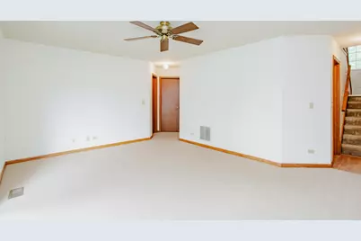 2656 S Cedar Glenn Drive, Arlington Heights, IL 60005 - Photo 17