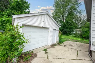 711 S 4th St, Dekalb, IL 60115 - Photo 31