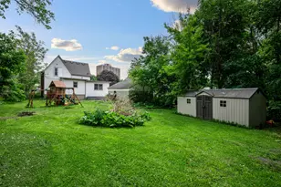 711 S 4th St, Dekalb, IL 60115 - Photo 3