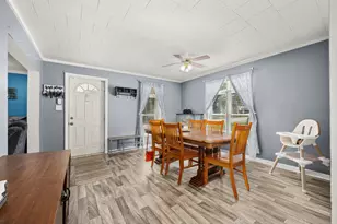 711 S 4th St, Dekalb, IL 60115 - Photo 9