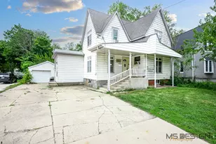 711 S 4th St, Dekalb, IL 60115 - Photo 29