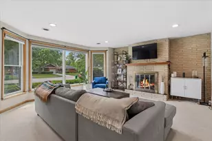 2508 W Sibley St, Park Ridge, IL 60068 - Photo 3